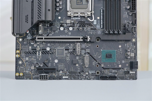 支持显卡快拆！微星B860M MORTAR WIFI主板图赏