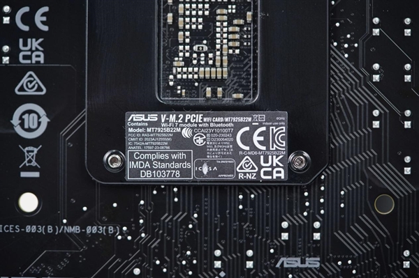 Intel新一代主流座驾！华硕ROG STRIX B860-F GAMING WIFI主板图赏