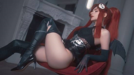 俄妹COS《双城之战》凯特琳：美艳至极