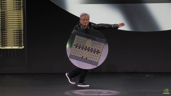 英伟达CES演讲“王炸”不断：5090显卡登场 黄仁勋还带来这些AI惊喜