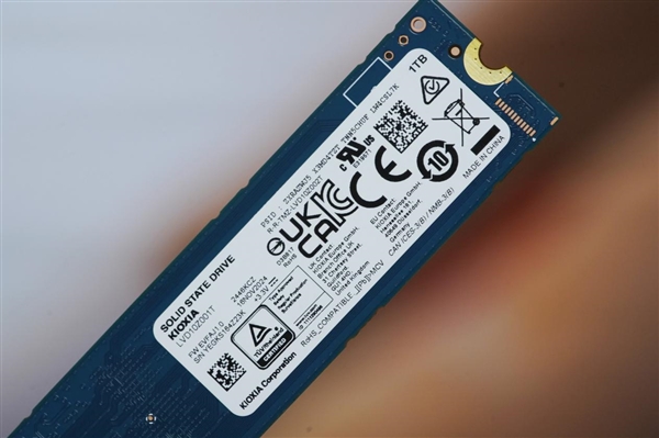 狂飙10000MB/s！铠侠EXCERIA PLUS G4 1TB SSD图赏