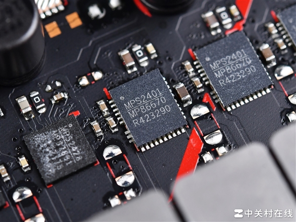 华硕Z890 RO姬主板上手:一键超频太好用了