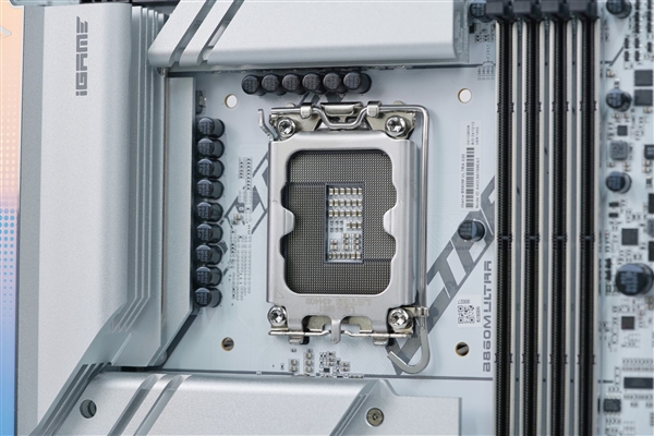 波普艺术高颜值！七彩虹iGame B860M Ultra V20主板图赏