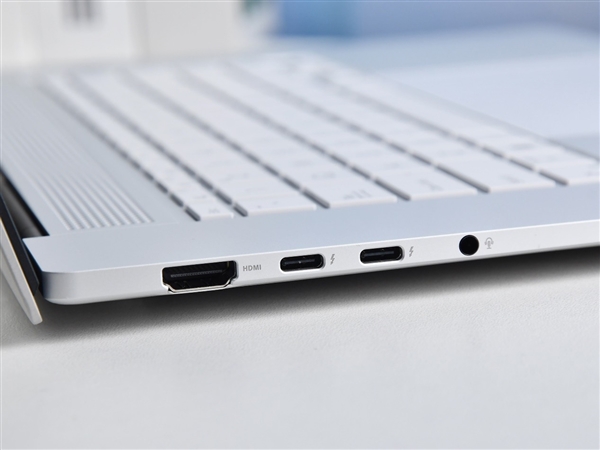 华硕灵耀16 Air笔记本上手：酷睿Ultra AI轻薄本的巅峰之作