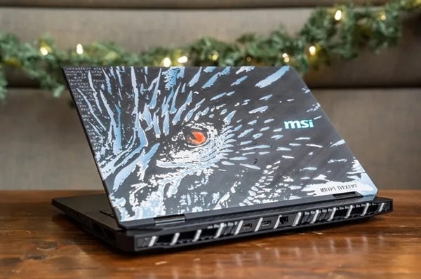 卷轴屏领衔：盘一盘CES 2025上那些够酷的笔记本