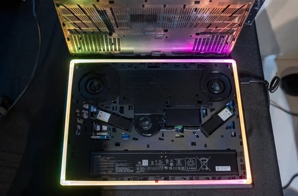 卷轴屏领衔：盘一盘CES 2025上那些够酷的笔记本