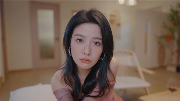 和可爱美女一起贴贴！真人恋爱游戏《拜托！请你先告白》特别好评