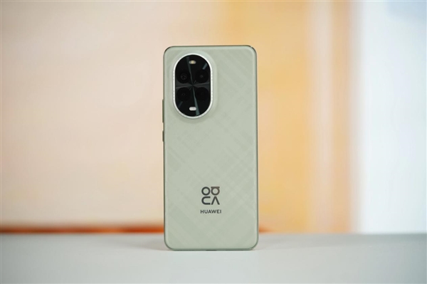 情人节送礼之选：华为nova 13系列与nova Flip 高颜值与影像实力诠释浪漫