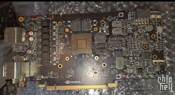 RTX 4090工程卡首次公开：残暴四个16针接口 供电2400W！