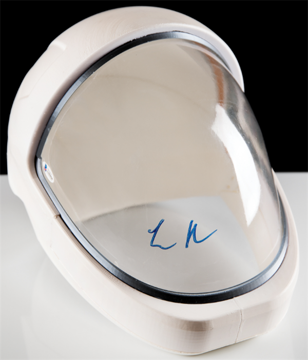 罕见乔布斯签名名片现身拍卖市场！报价已超50万元