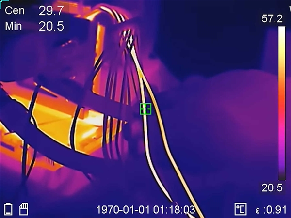 号称绝对安全！RTX 5090 FE电源线最热达151℃