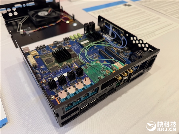 铠侠全面展示AI SSD：不只是快 稳定性更高达99.999％！