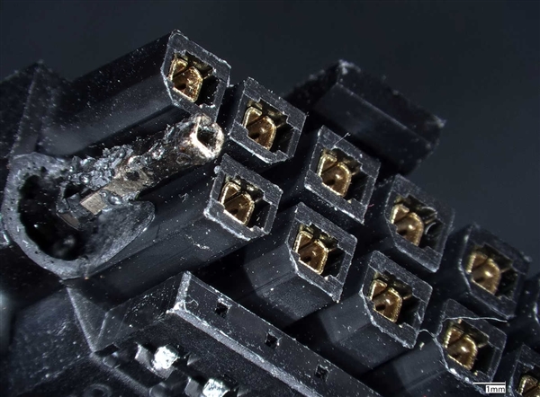 号称绝对安全！RTX 5090 FE电源线最热达151℃