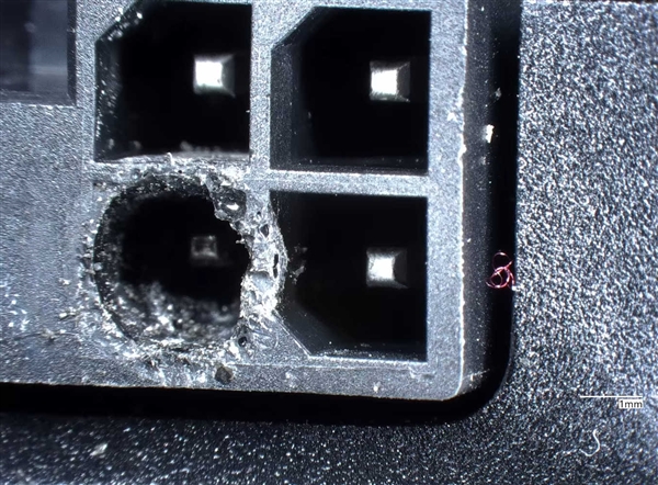 号称绝对安全！RTX 5090 FE电源线最热达151℃