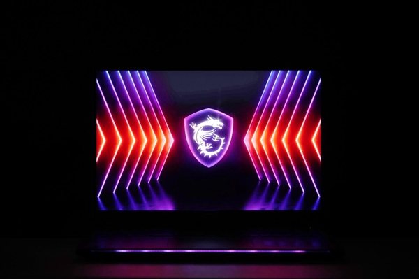 强劲性能+4K Mini-LED震撼大屏！微星泰坦18 Pro游戏本图赏