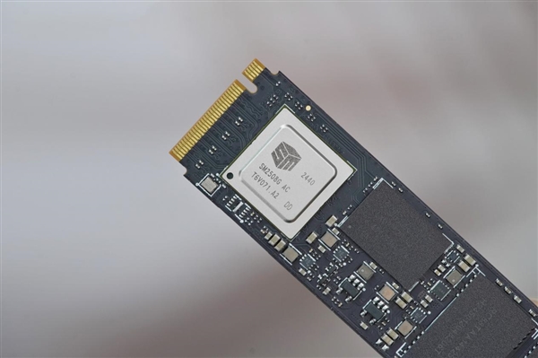 狂飙14000MB/s！雷克沙NM1090 PRO固态硬盘图赏