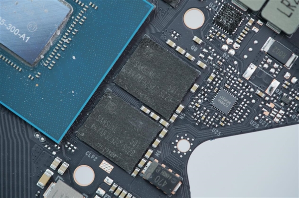 一如既往的精美！英伟达RTX 5070公版显卡图赏