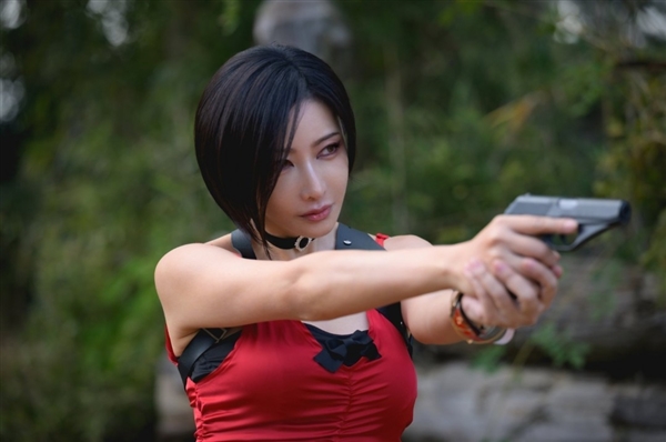 日本美女月岛圭Cos艾达王美图：旗袍造型无比诱人！