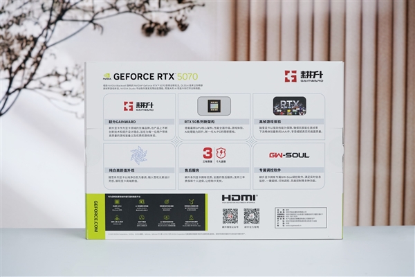 4K游戏新门槛 耕升RTX 5070踏雪OC显卡图赏