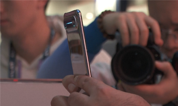 仅146克！传音全球超薄概念手机Spark Slim亮相