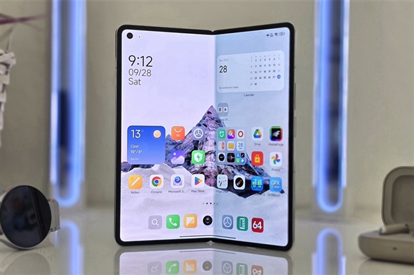 小米年度大招！MIX神秘旗舰首度曝光