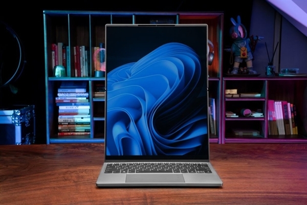 外折笔记本、手机外接镜头 这届MWC 2025花活真不少