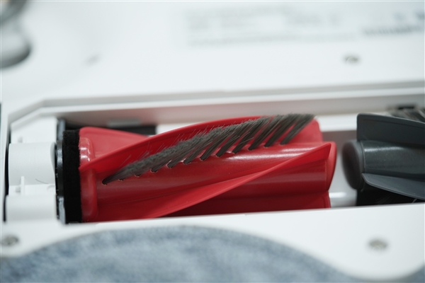 4cm智能越障！石头自清洁扫拖机器人P20 Ultra图赏