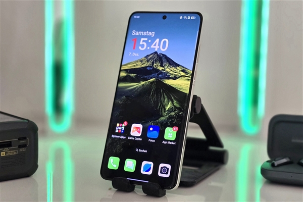 价格最香的骁龙8至尊版小屏旗舰！一加13T来了