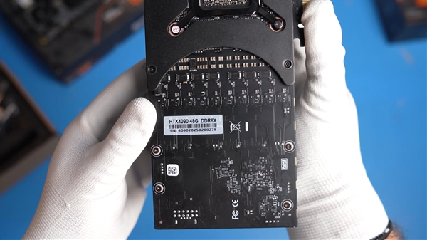 RTX 4090 48GB拆解、实测：噪音吵得耳朵要崩溃了