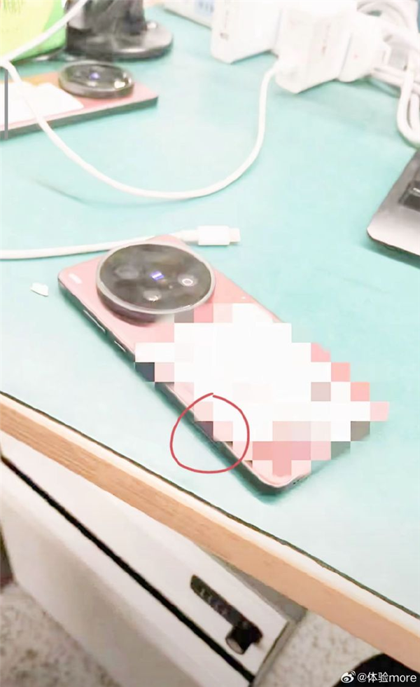 vivo X200 Ultra真机亮相：侧边新增拍照实体按键 比iPhone更好用