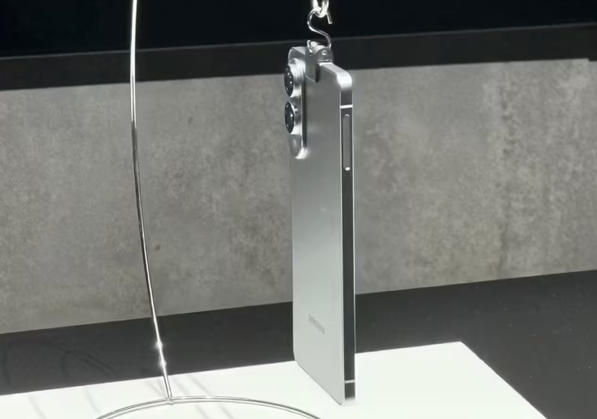 三星S25 Edge配置汇总：首款安卓超薄旗舰 关键看价格