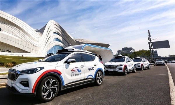 百度Apollo向武汉大学捐赠8辆自动驾驶车辆：供师生教学科研