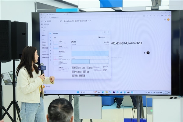 Intel全线进入AI PC时代!软硬一体 三大优势无敌