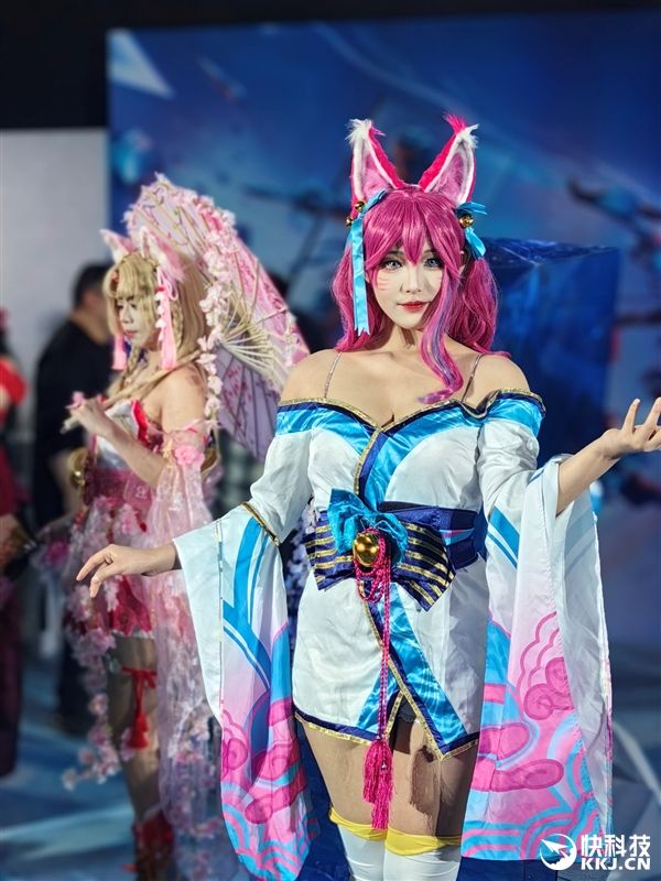 飙升40％能效称王！酷睿Ultra 200HX游戏本正式登场：第一次有了AI