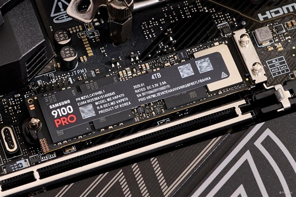 三星9100 PRO PCIe 5.0 NVMe M.2上手：PCIe 5.0时代的性能巅峰