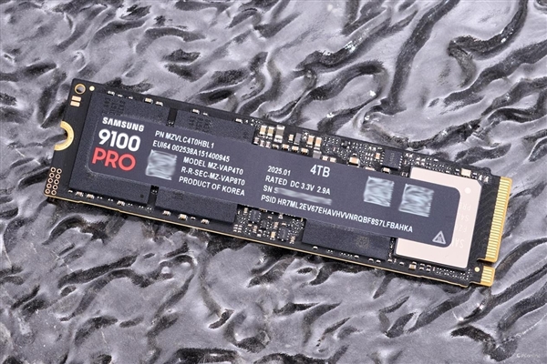 三星9100 PRO PCIe 5.0 NVMe M.2上手：PCIe 5.0时代的性能巅峰