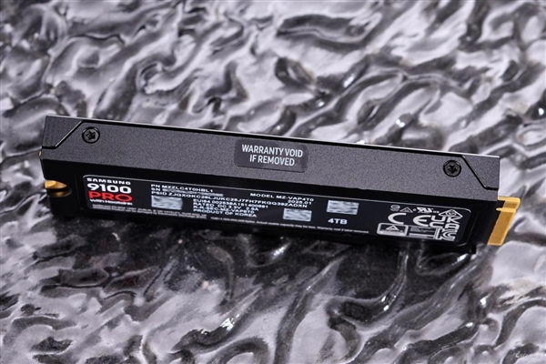 三星9100 PRO PCIe 5.0 NVMe M.2上手：PCIe 5.0时代的性能巅峰