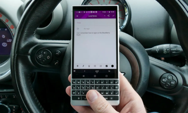 你会为全键盘情怀买单吗！消息称黑莓手机即将回归：支持AI等、运行安卓15