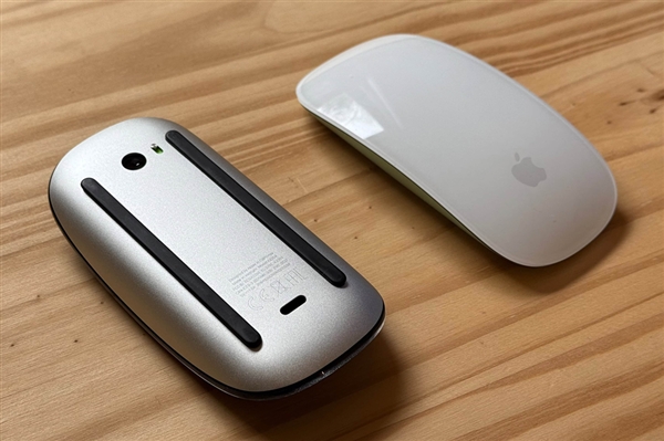 苹果终于听劝！妙控鼠标“反人类”的充电设计迎来大升级