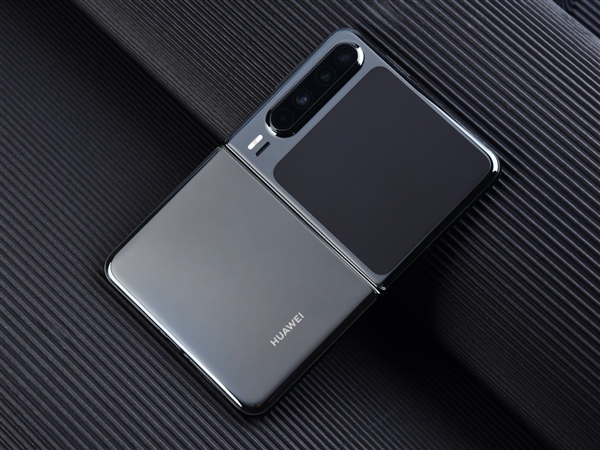 华为Pura X上手：跟纯血鸿蒙简直是绝配