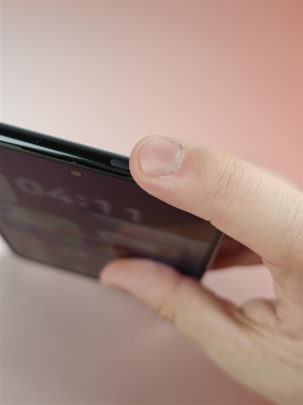 华为Pura X上手：跟纯血鸿蒙简直是绝配