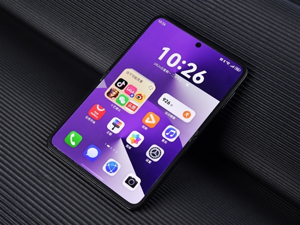 华为Pura X上手：跟纯血鸿蒙简直是绝配