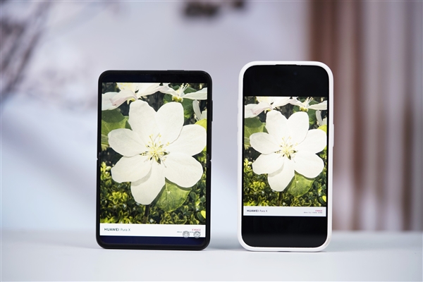 全球首款阔折叠手机！华为Pura X图赏