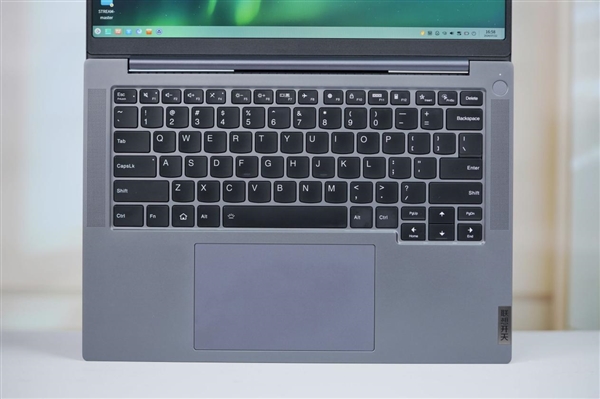 首发兆芯KX-7000！联想开天N8 Pro笔记本图赏