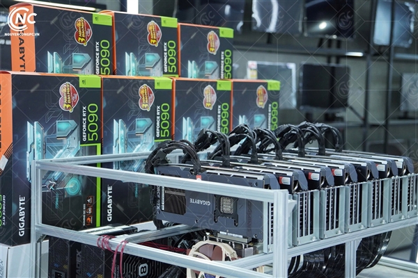 越南用七块RTX 5090打造AI服务器：总功耗超4000W