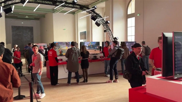 《赛博朋克2077》Switch 2版试玩：30帧、画面还行