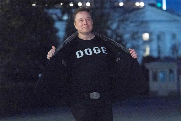 马斯克遭政治反噬