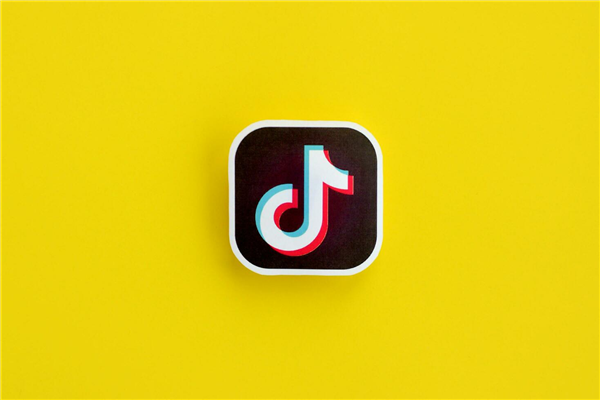 抖音高管回应上线辟谣卡：谣言治理是巨大挑战