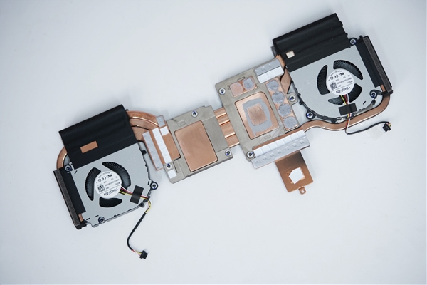 满血RTX 5070Ti加持！七彩虹隐星P16 Pro图赏