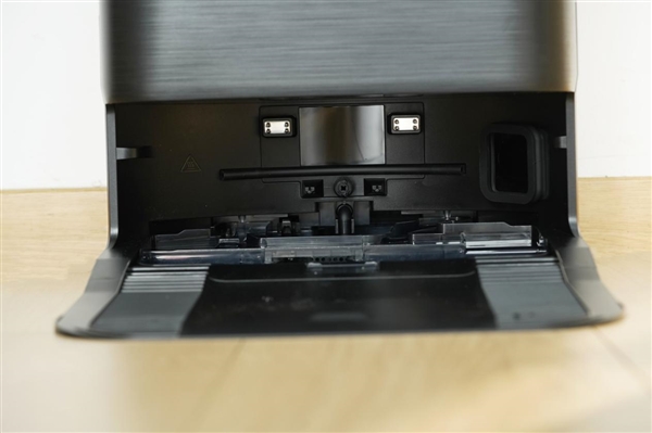 行业首款双核旗舰洗地机！地宝X9 PRO图赏